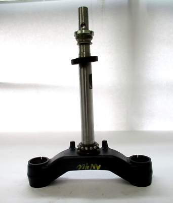 テーブル SUZUKI AN400 LOWER STEERING STEM FORK UNDER BRACKET 51410-14FD0 AN