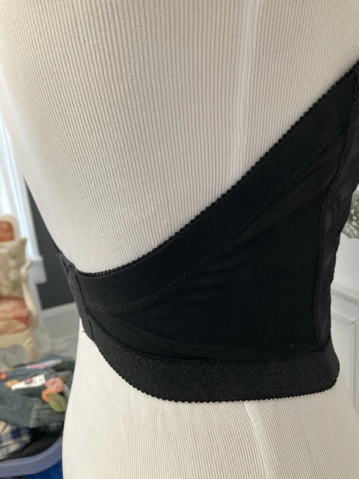 De Colección Corsé Bustier Avon Moda Negro Encaje Talla 34B Romántico Grunge Gótico Difícil de Encontrar Foto 4 de 4