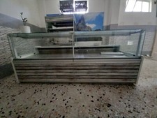 Banco e retrobanco refrigerato per salumeria