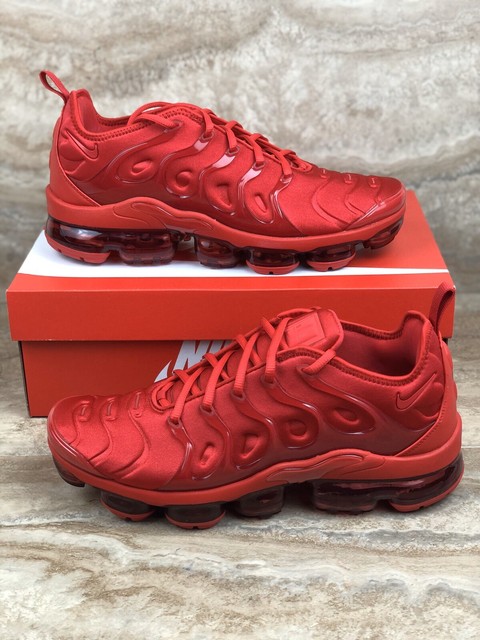 vapormax plus triple red