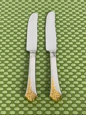 Oneida GOLDEN DAMASK ROSE Stainless 2 Dinner Knives Heirloom Cube Flatware