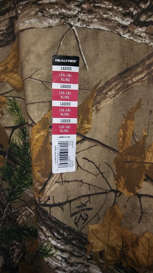 RealTree AP Ladies XL 16-18 Camouflage T-Shirt V-Neck Blue Logo NWT - Image 3 of 3