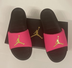jordan break slide pink