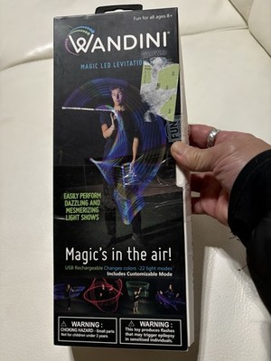 Wandini Glow.0 – Baguette Magique Pliable à LED Rechargeable Par USB – 22 Modes Lumière, équilibre Parfait – Pour Danser, Jouer Et Briller