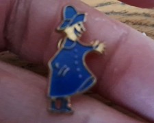 Vintage Peter Storm Blue Badge