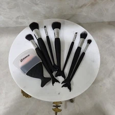 Mermaid Tail Makeup Brushes 8-Piece Set – Black Matte Cosmetic Brush Kit