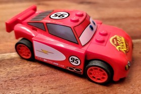 LEGO 8200 Radiator Springs Lightning McQueen 100% Complete with Box and Manual