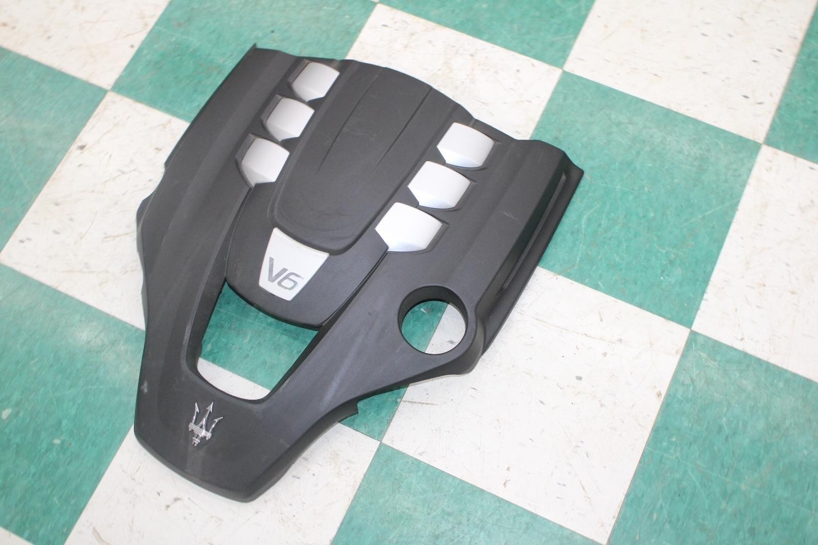 14-21 Ghibli 3.0L Motor Engine Bay Appearance Plastic Cover Panel OEM OE Factory