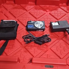 Olympus FE-240 7.1MP Compact Camera 5x Zoom Black w/ Battery, Charger, Case