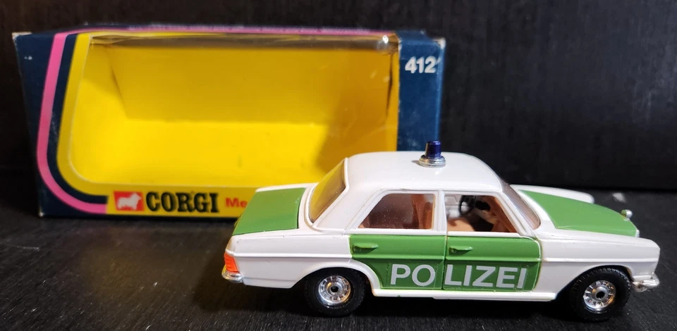 CORGI TOYS 412 MERCEDES 240D POLICE CAR DIECAST VINTAGE 1979 IN ORIGINAL BOX - Image 4 of 4