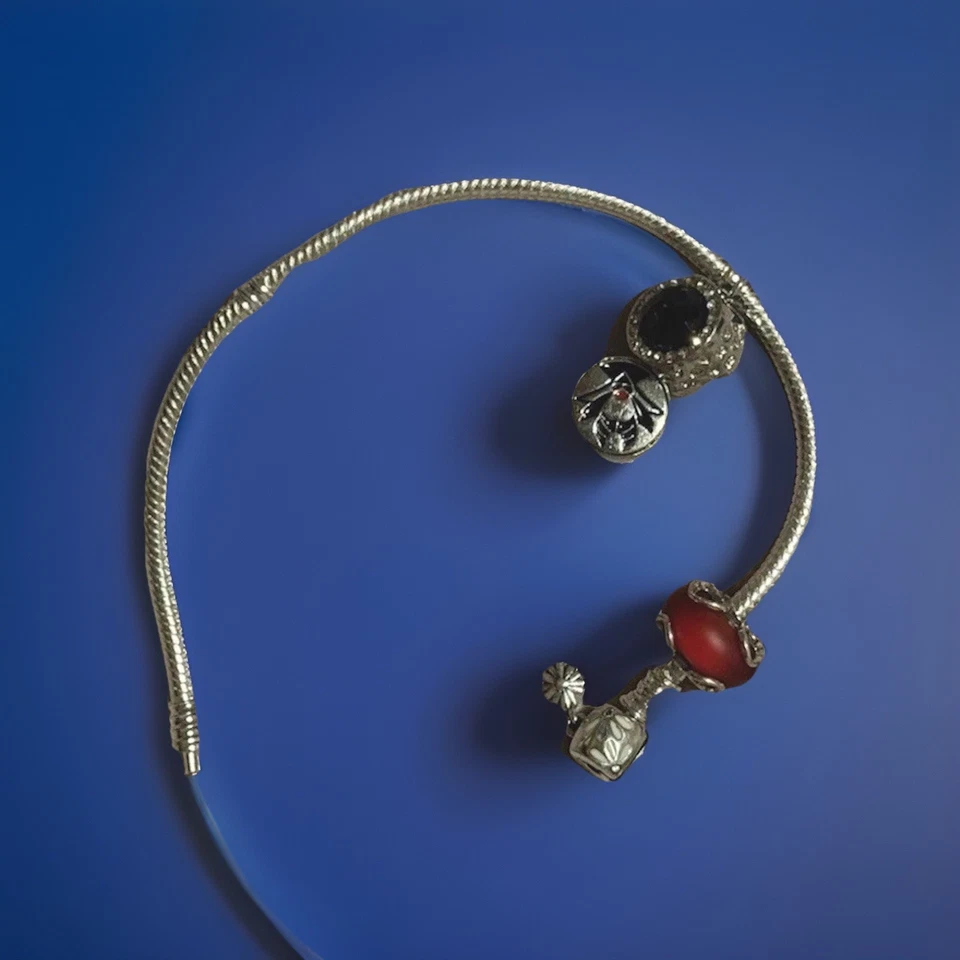 PULSERA CADENA SERPIENTE 7,5” TEMÁTICA BLANCA COMO LA NIEVE DISNEY CON 2+ DIJES S.W RETIRADOS S.W Foto 3 de 4