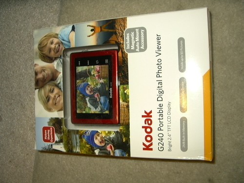 Neu Kodak G240 rot tragbar Digital Foto Viewer 2,4" TFT LCD Display G 240 Ansicht - Bild 1 von 3