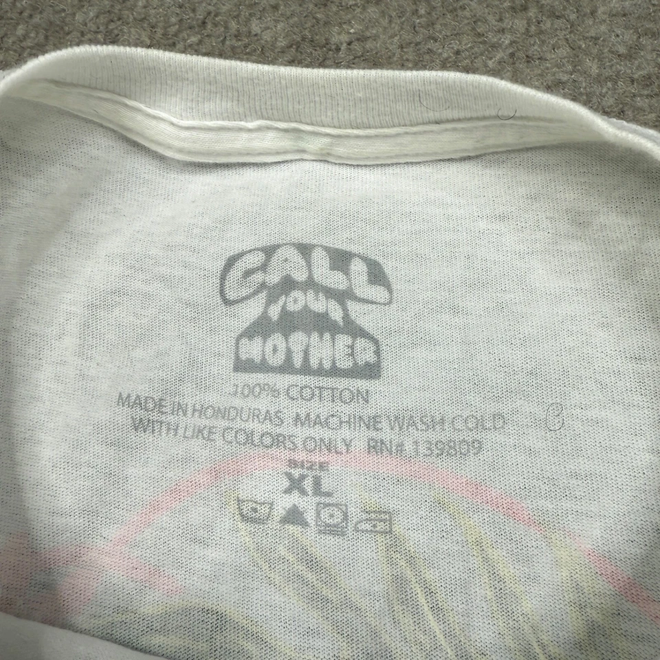 Camisa Call Your Mother Para Hombre Talla XL Blanca Logo Dragón Manga Corta Adultos Foto 3 de 4