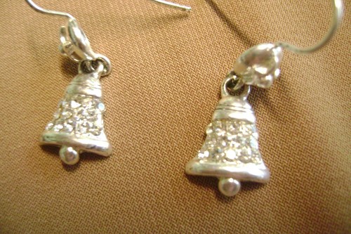 VINTAGE DANGLE RHINESTONE BELLS CHRISTMAS HOLIDAY SILVER TONE PIERCED EARRINGS - Picture 3 of 5