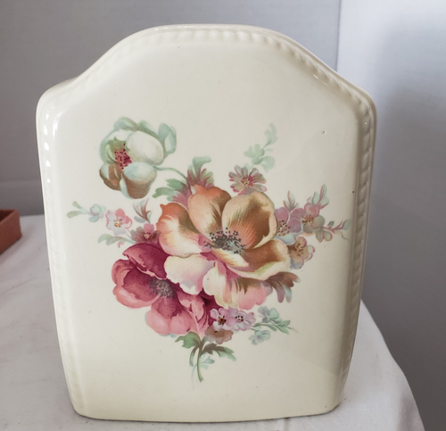 Vintage V B Athena Creme mit Rosen Keramik Taschentuch Box