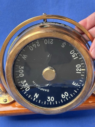 Vintage Danforth Telltale Compass Brass & Wood Mount Serial K66135 Made in USA - 第 3/15 張圖片