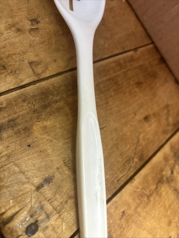 Foley Nylon Slotted Spoon Almond Beige Tan 11” Vintage Plastic - Image 3 of 4