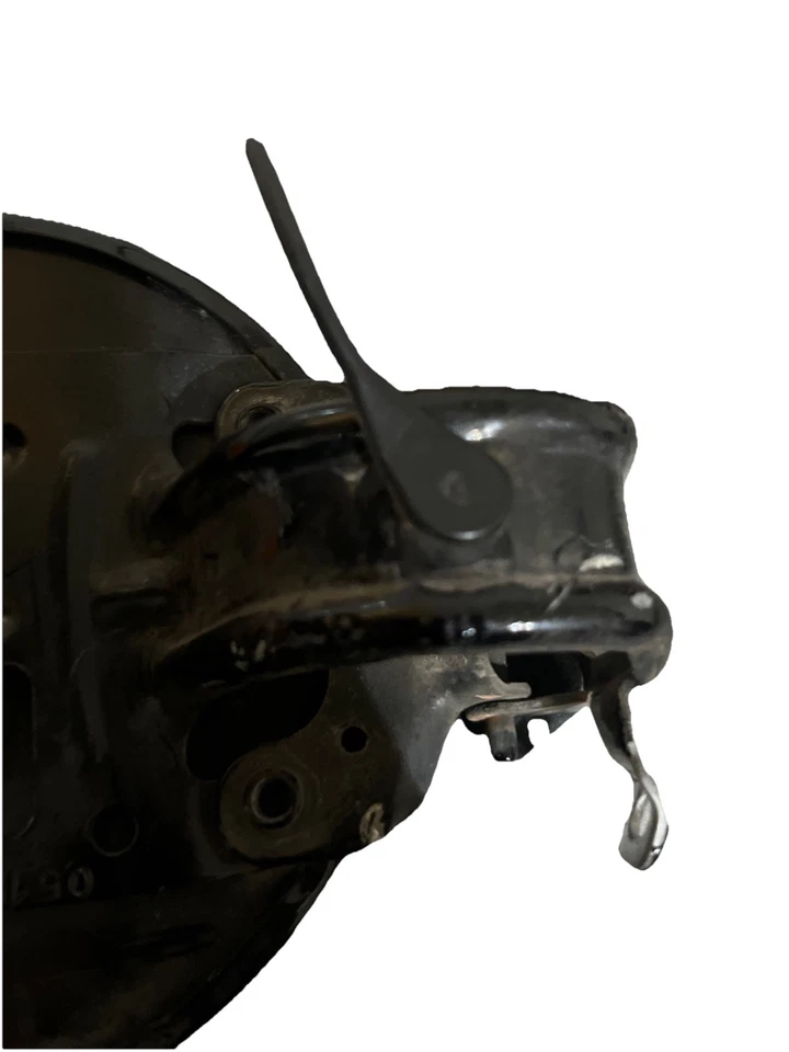 Porta e tampa de enchimento de combustível 2008-2016 Dodge Caravan Chrysler Town & Country - Imagem 3 de 4