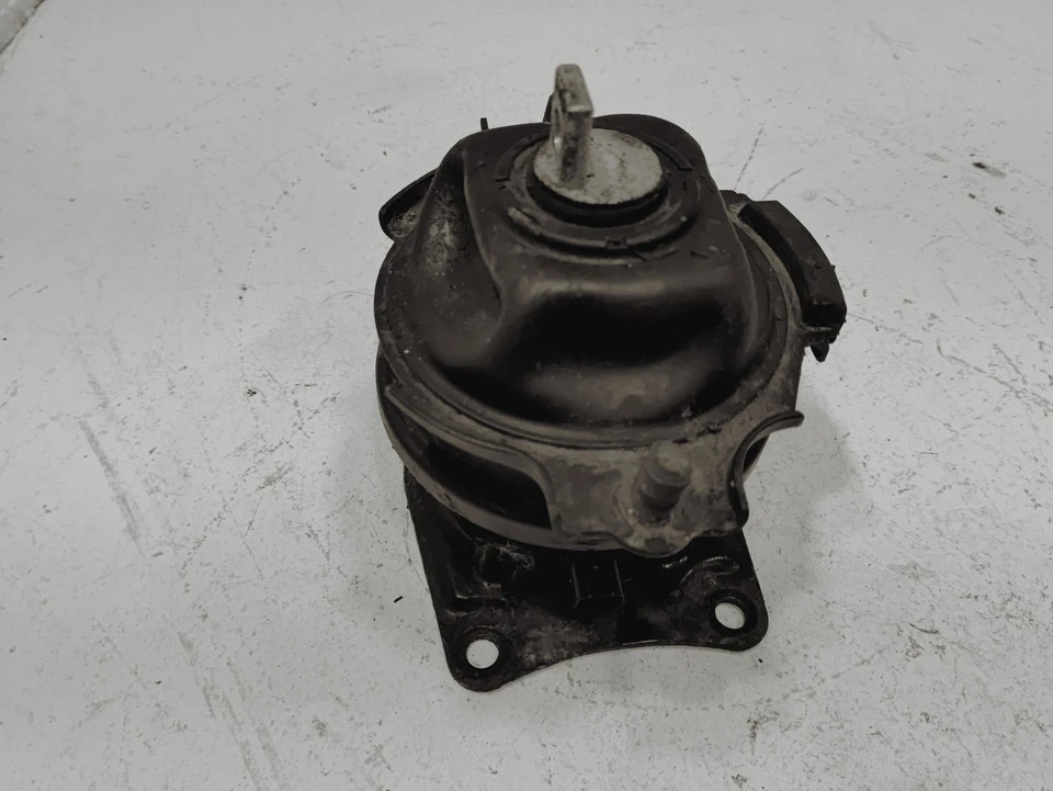 2019-2025 Honda Pasport Engine Motor Rear Rearward Mount Bracket Insulator OEM - Image 2 of 4