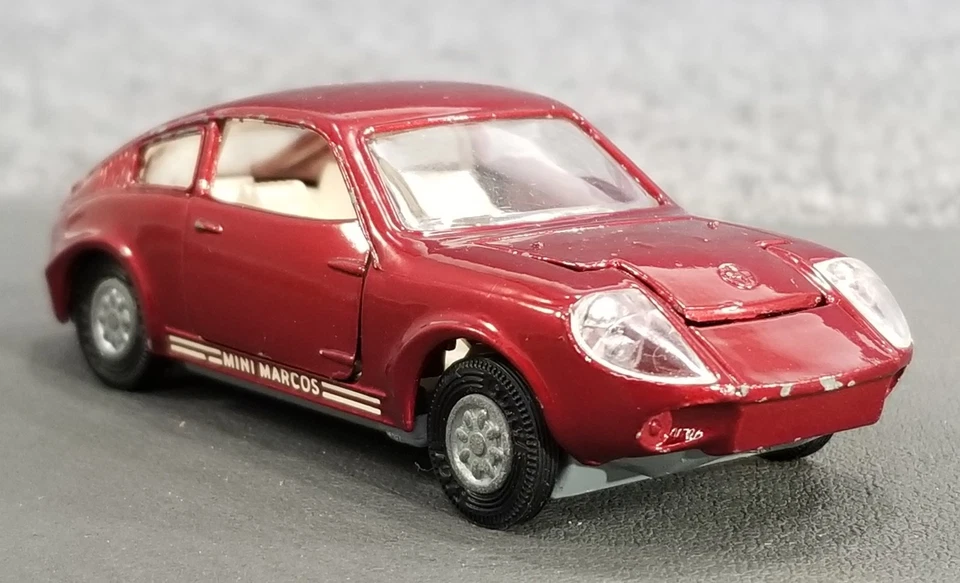 VTG CORGI TOYS 1/43 MINI MARCOS GT 850 DIECAST METAL RED MADE IN UK - Image 2 of 4