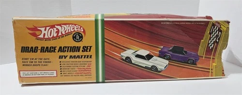 X-885 VINTAGE 1960'S MATTEL HOT WHEELS DRAG RACE ACTION SET WITH BOX