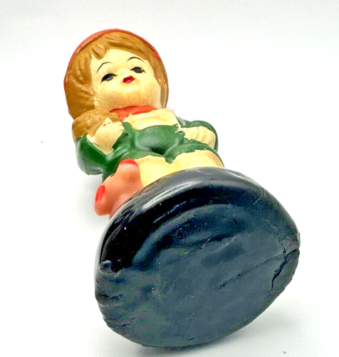 Estatuilla de niño estilo Hummel de colección vela de cera Hong Kong 6 1/2" bebé cerdo DEFECTUOSA - Imagen 4 de 6