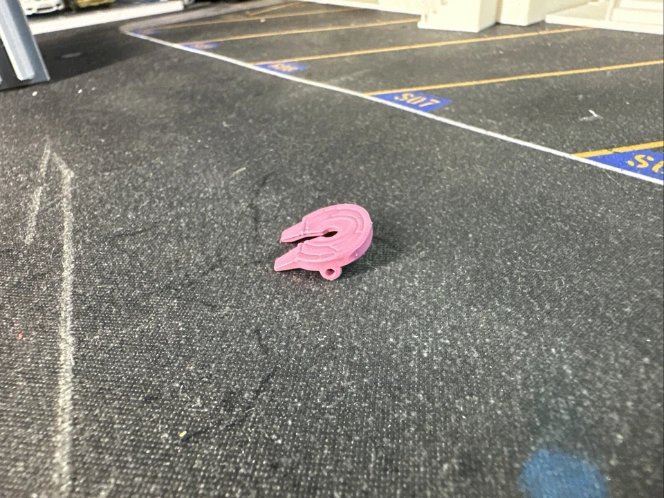 1/64 DCP REPUESTOS ROSA PETERBILT 359/379/389 QUINTA RUEDA PLACA Foto 3 de 4