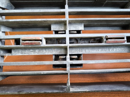 DATSUN 720 NISSAN 720 PICK UP FRONT RADIATOR GRILLE MASK WITH EMBLEM OEM 1983-86 - Picture 13 of 13
