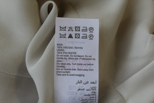 Neuwertiges ärmelloses Maxikleid Samt Blumendruck Neckholder gefüttert - 14 - neu mit Etikett - Bild 10 von 10