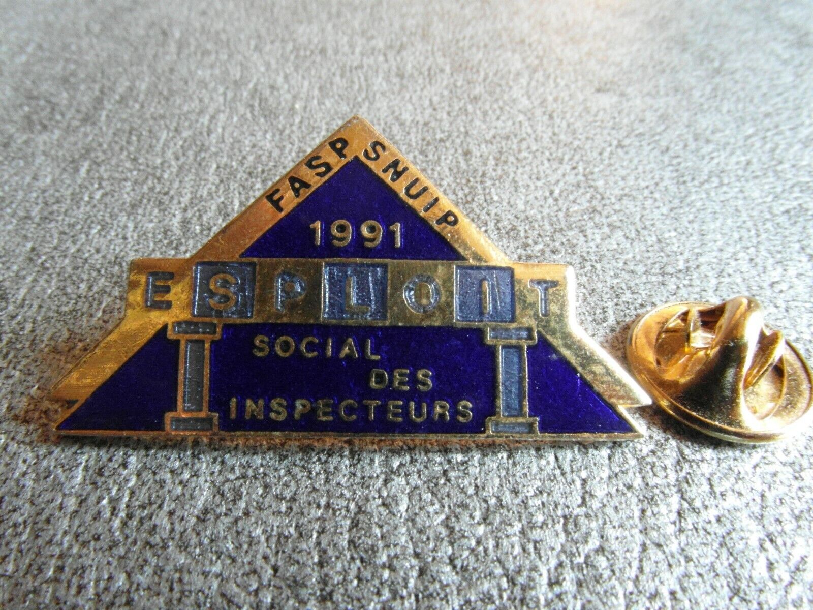 Foto 2 di 3