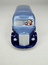 Schuco Piccolo 01422  "Christmas Special 1997 Mercedes Benz 0-3500 (227F)