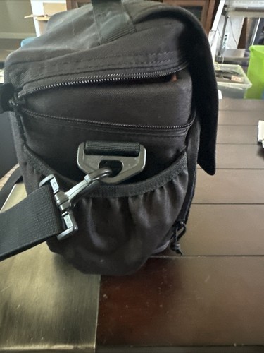LOWEPRO Adventura 170 Medium Sized DSLR Camera Bag Black Orange Gently Used - Picture 2 of 6