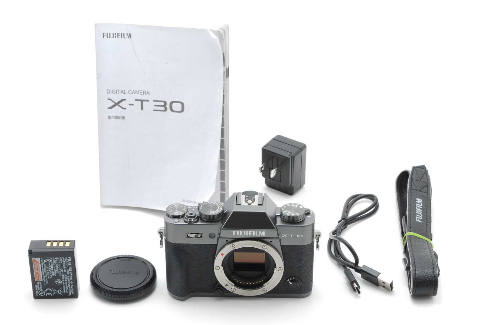 【MINT- s/c 9800】Fuji FujiFilm X-T30 26.1MP Digital Mirrorless Camera Black JAPAN