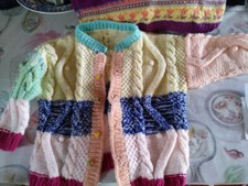 Strickjacke bunt, selbst gestrickt, 45 c, x 43 cm Ärmel 28 cm