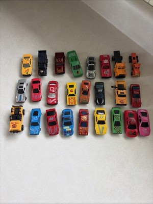 Unknown Lot Of  25 Die Cast Cars & Trucks 1:64 Scale Assorted 2A Listing Nice!