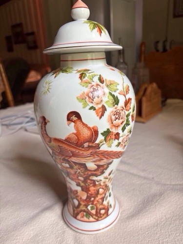 Tall Chinese Ginger Jar w/ Lid