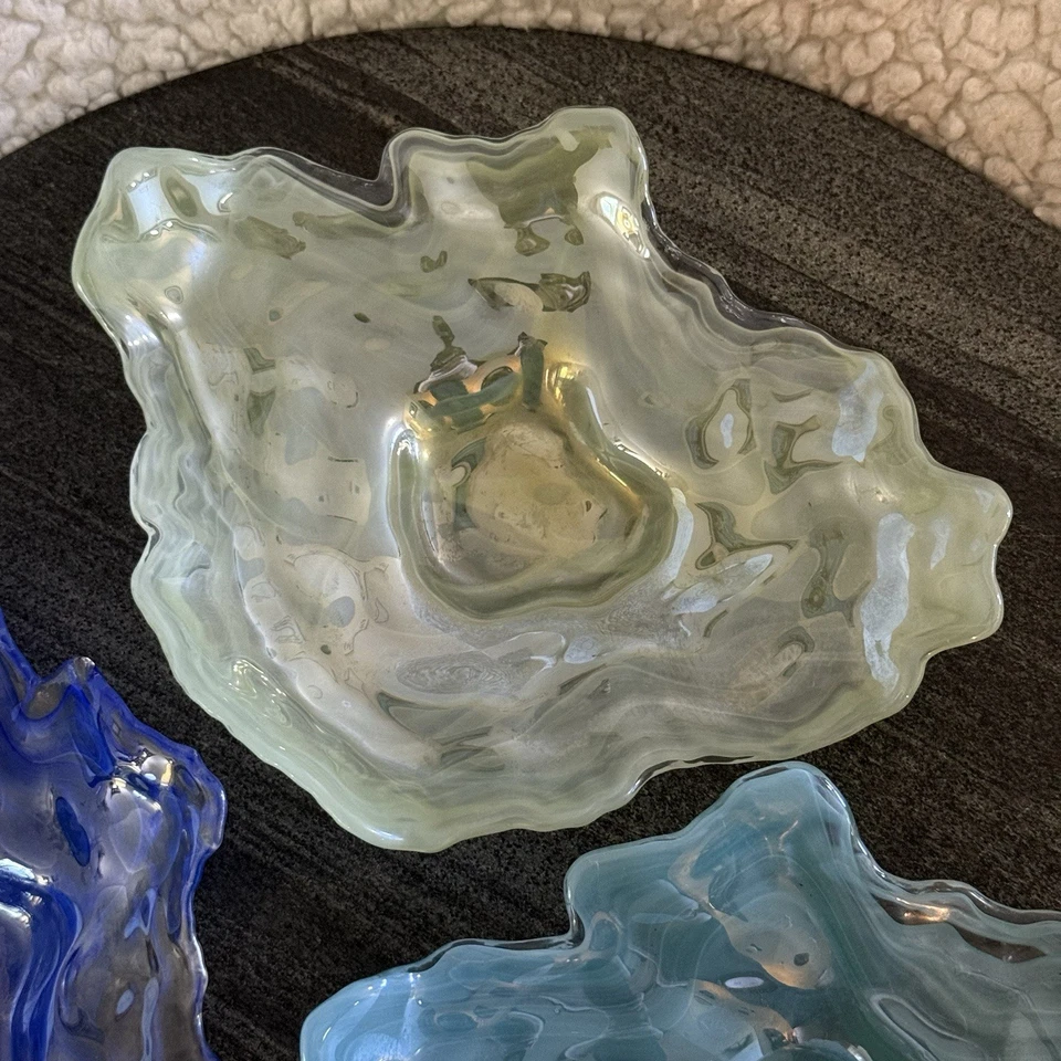 Juego de 3 platos decorativos nacarados estilo Akcam de vidrio artístico concha de ostra costeros Foto 3 de 4