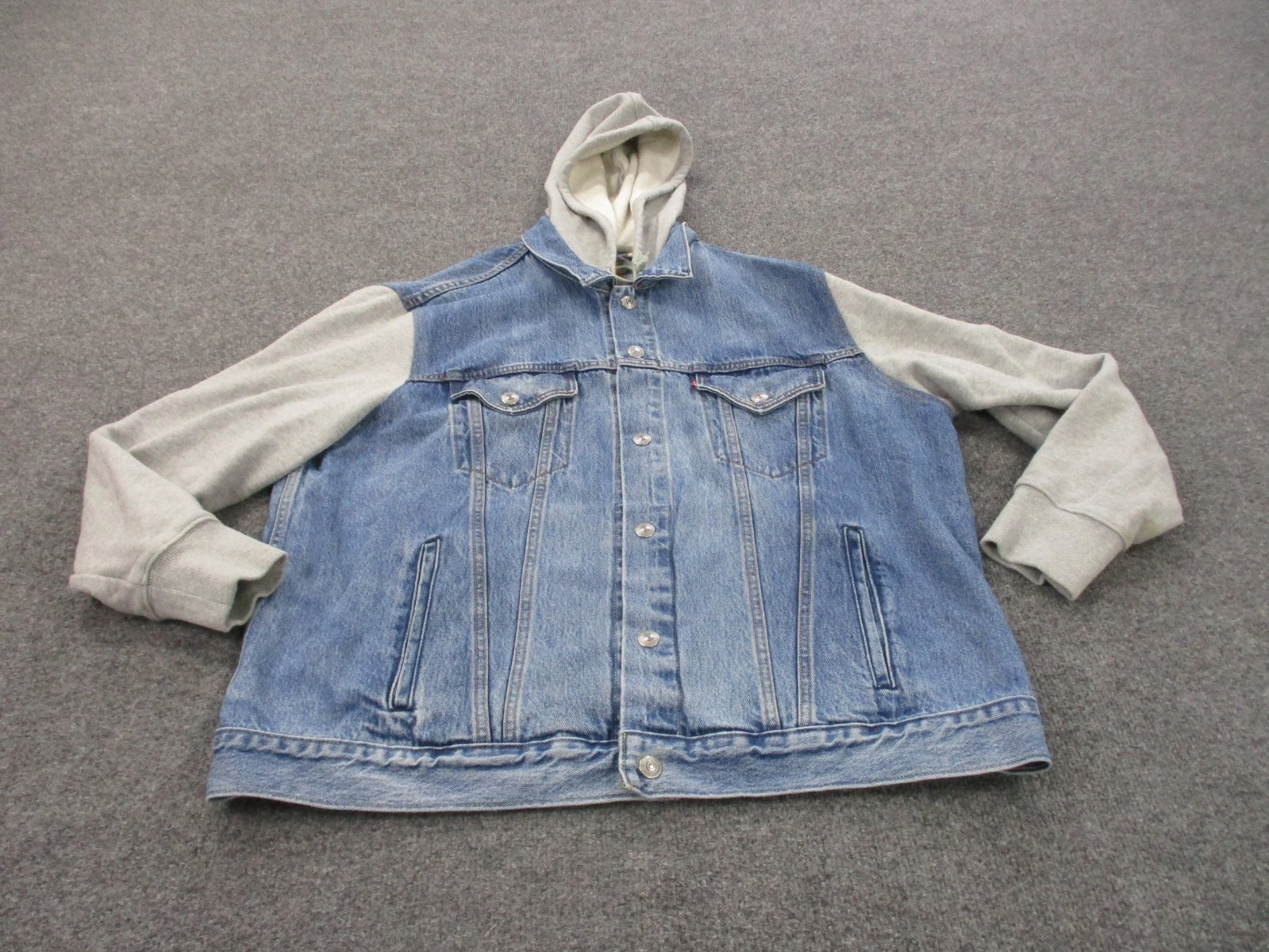 Levis Jacket Mens XL Blue Jean Denim Vintage Fit Trucker Outdoors Hiking Work