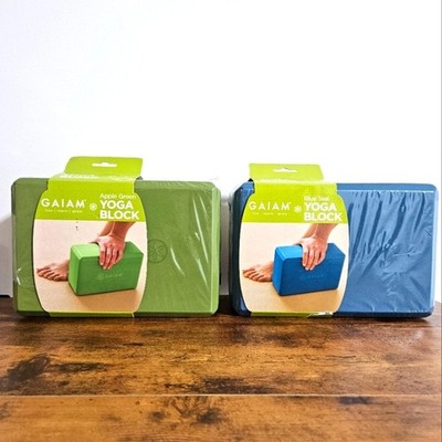 Gaiam (2) Yoga Blocks NWT Womens Mens Balance Support Green Blue NEW