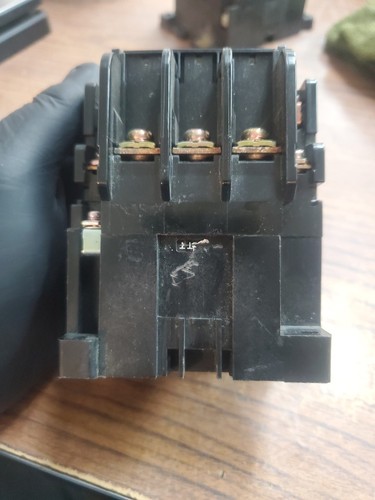 HITACHI H35 600V 100 V 50 Hz AC MAGNETIC CONTACTOR (TA15MS) - Picture 5 of 7