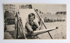 Garçon repos transat plage Knokke - Photo vintage snapshot 1948