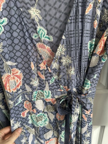 Tigerlily Batik Floral Wrap Dress in Cornflower Size AU 10 US 6 Nina Proudman - Picture 8 of 13