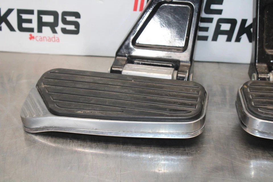 03-08 KAWASAKI VULCAN 1600 CONJUNTO DE PINOS DE PASSO DE PASSAGEIRO TRASEIRO PAR BB196 - Imagem 3 de 4