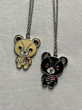 Jewelry- Necklace- Pair of Teddy Bears on Silver Tone Chain