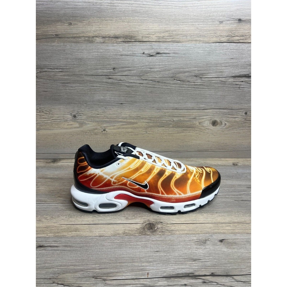 Nike Air Max Plus Light Photography Mens Size 11.5 Sport Red