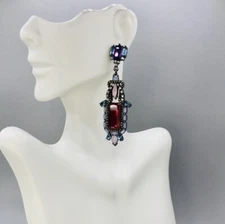 Gorgeous JEWELS MARK COSTUME JEWERLY WOMENS PIERCED EARRINGS