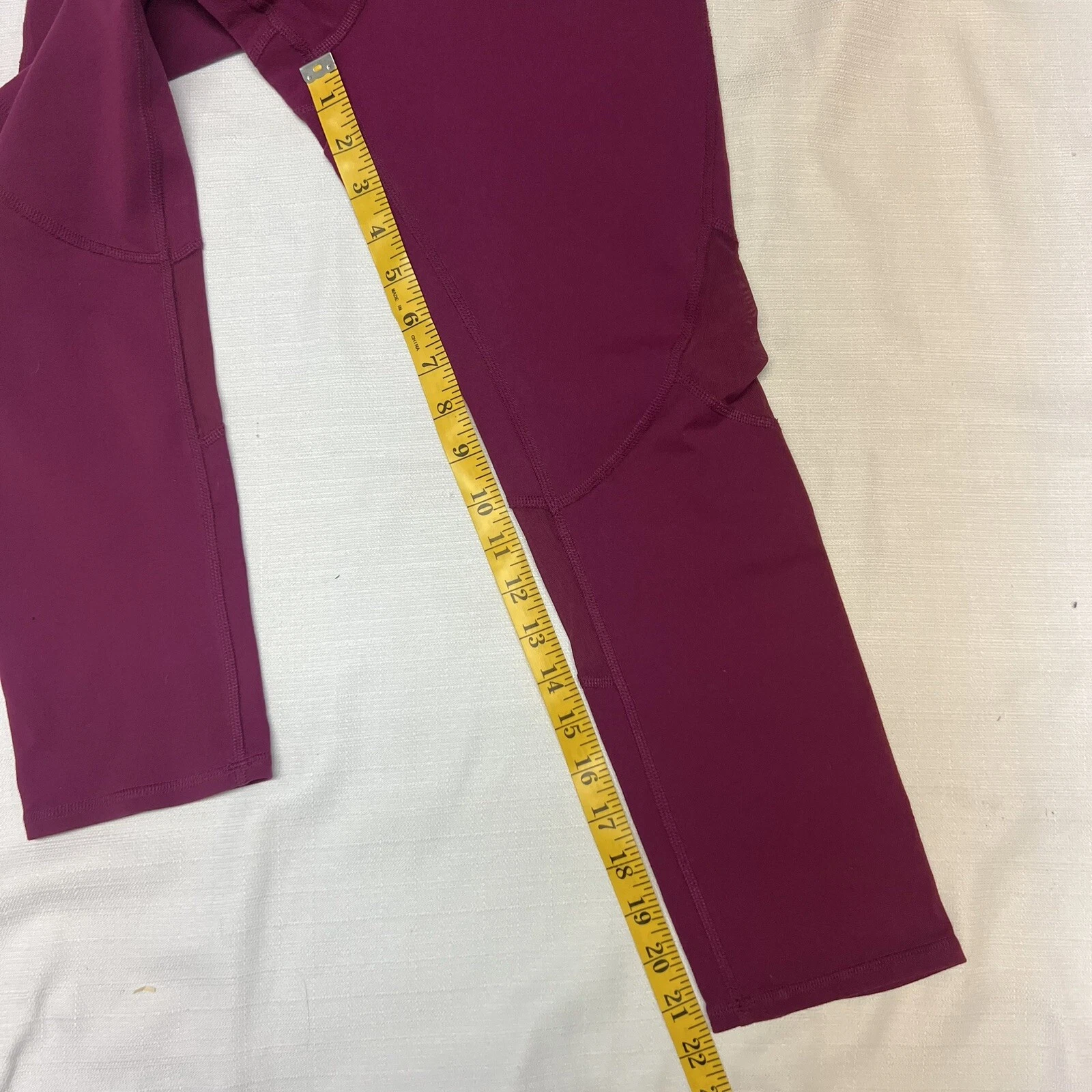 alo-yoga cropped mesh compression fitness workout leggings