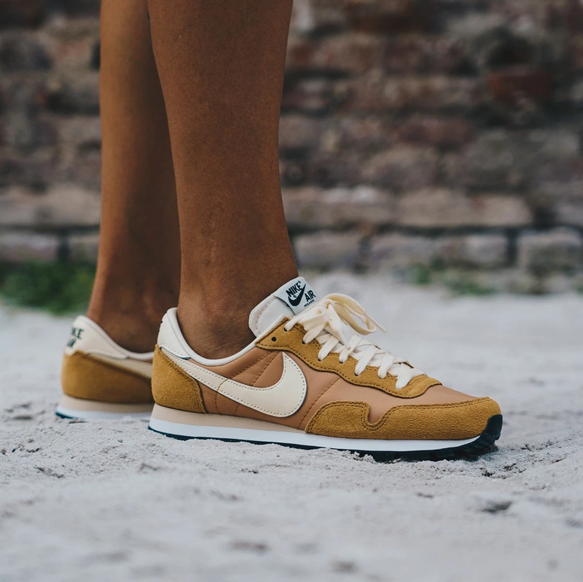 BNWB Authentic Nike Air Pegasus 83 Trainers in Twine