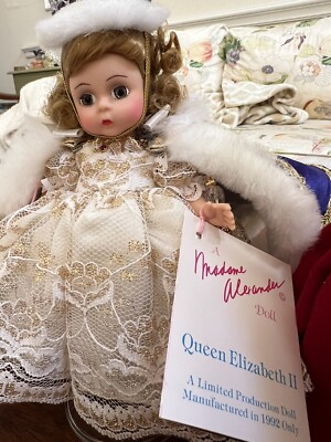 Madame Alexander Dolls | Queen Elizabeth I & Queen Elizabeth