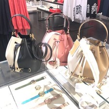 Michael Kors Reed Medium Leather Bucket Crossbody Bag Handbag Purse Shoulder
